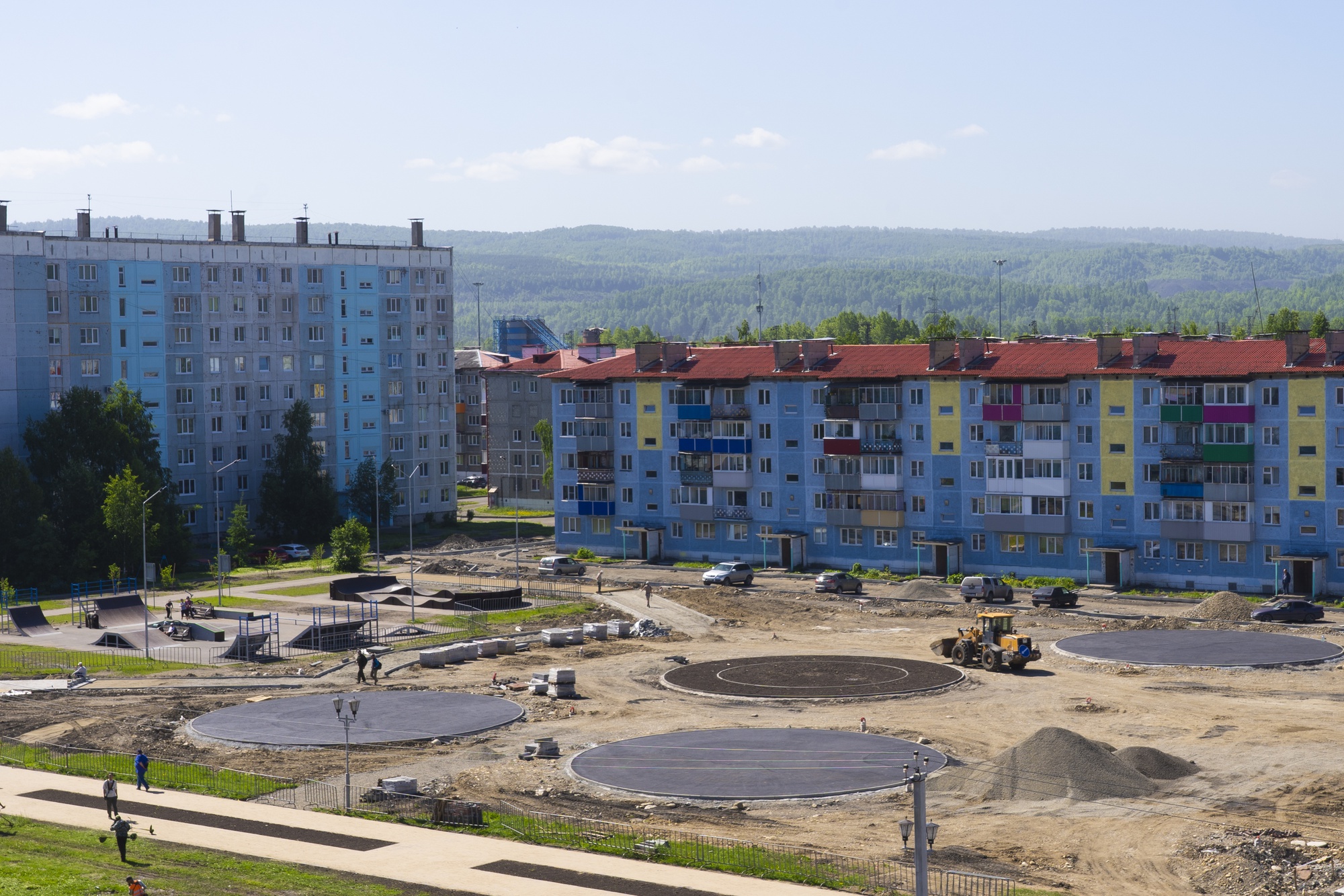 Глава Междуреченска Владимир Чернов провел пресс-тур для журналистов в  строящемся спортивном комплексе с бассейном | 11.06.2021 | Междуреченск -  БезФормата