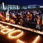 В КуZбассе акцией «Свеча поколений» почтили память павших героев СВО