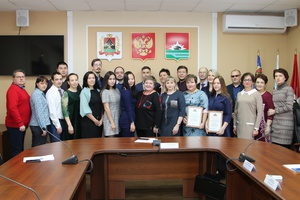 Медикам-«новобранцам» вручили сертификаты на 200 тысяч рублей