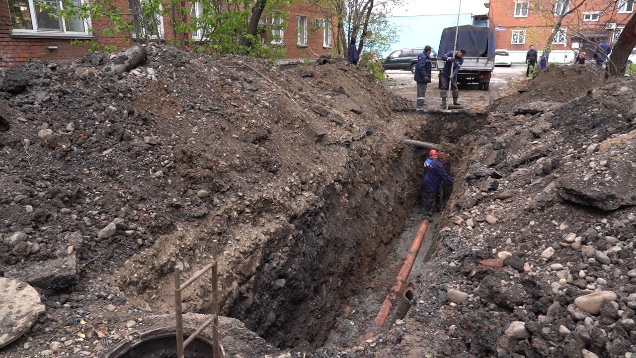 Активный ремонт дворов продолжается в Междуреченске | 15.06.2023 |  Междуреченск - БезФормата