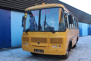 Парк школьных автобусов Междуреченска пополнился новым транспортом