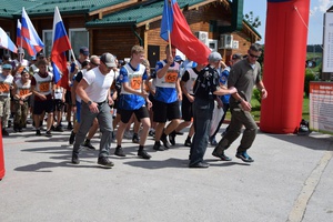 В честь Дня ВДВ в КуZбассе проведен легкоатлетический пробег «Марш-бросок — Своих не бросаем»