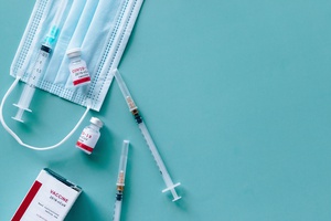 QR-код и справка о наличии медицинского отвода от вакцинации