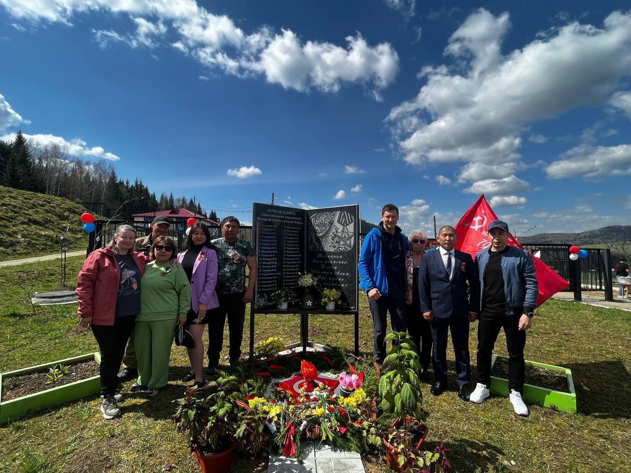 Праздник Победы отметили в посёлках | 09.05.2024 | Междуреченск - БезФормата