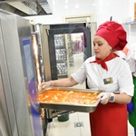Сергей Цивилев: в КуZбассе с 1 сентября все ученики начальных классов будут обеспечены бесплатным горячим питанием