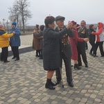 Сотрудники ОСФР по Кемеровской области - Кузбассу поздравили ветеранов с наступающим Днем Победы