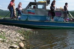 В Майзасе через реку Томь начинает работать катер