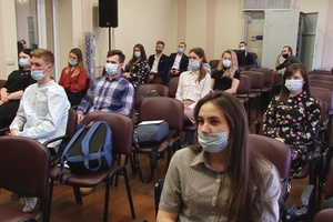 За 2020 год в Междуреченск привлекли 20 молодых специалистов социальной сферы.