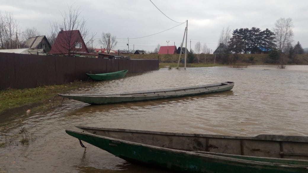Уровень рек в междуреченске. Паводок в Междуреченске. Междуреченск наводнение. Междуреченск затопило